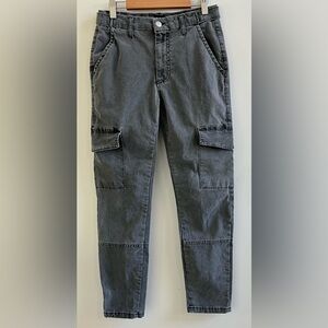 🫟 BDG Gray Women's Cargo Pants 
Size:24